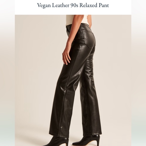 Abercrombie Curve Love Vegan Leather 90s Relaxed Pant - Picture 1 of 5